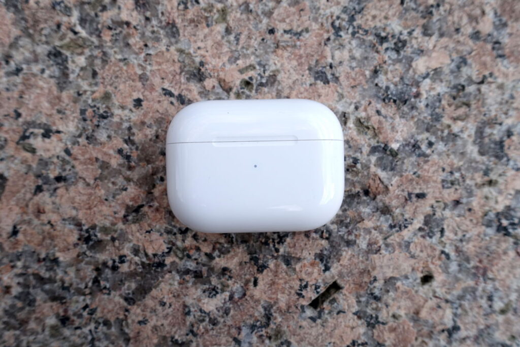 AirPods Pro için durum.