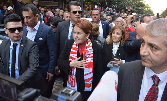 Meral Akşener'e Fetöcü Demek İyi Partiyi Etkiler mi?