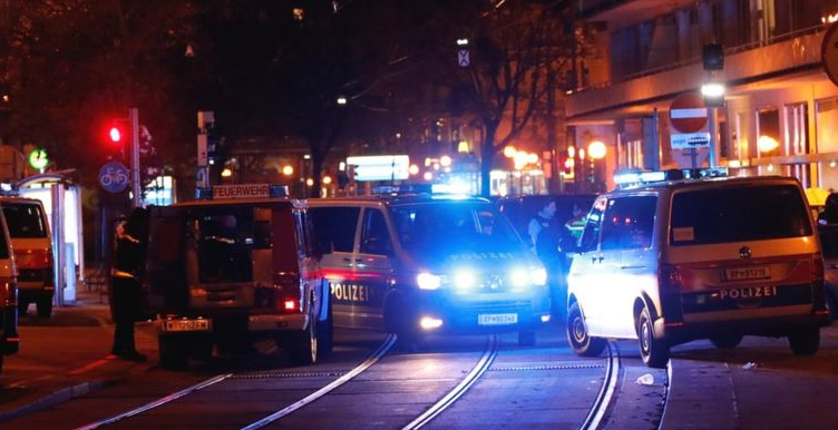 Viyana'da Seitenstettengasse synagoge 'da terör saldırısı!