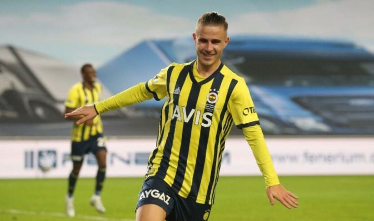 Fenerbahçe'nin Yunan futbolcusu Dimitris Pelkas, 2 hafta sahalardan uzak taraftar çok üzüldü!