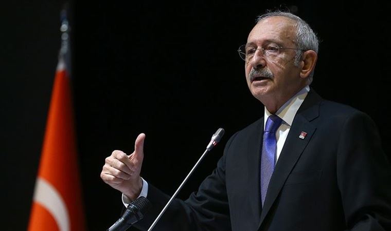 Kemal Kılıçdaroğlu, AİHM ve istinaf kararlarına rağmen tazminata çarptırıldı! Ak parti genel başkanı ve Cumhurbaşkanı Erdoğan ile girdiği davayı kazanan Kılıçdaroğlu yeniden ceza ile ret edilerek cezaya çarptırılması gündeme bomba gibi düştü, Mahkemelerin bir birinden farklı kararlar vermesi ise akıllara soru işareti getirdi. Bir çok hukukçu ise Kılıçdaroğlu davayı tekrar kazanır ve tazminatı hazine öder diyerek uyarıda bulundu!