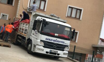 Tarikatçı vakıftan Gebze'de patates soğan dağıtımı kameralara yakalandılar!