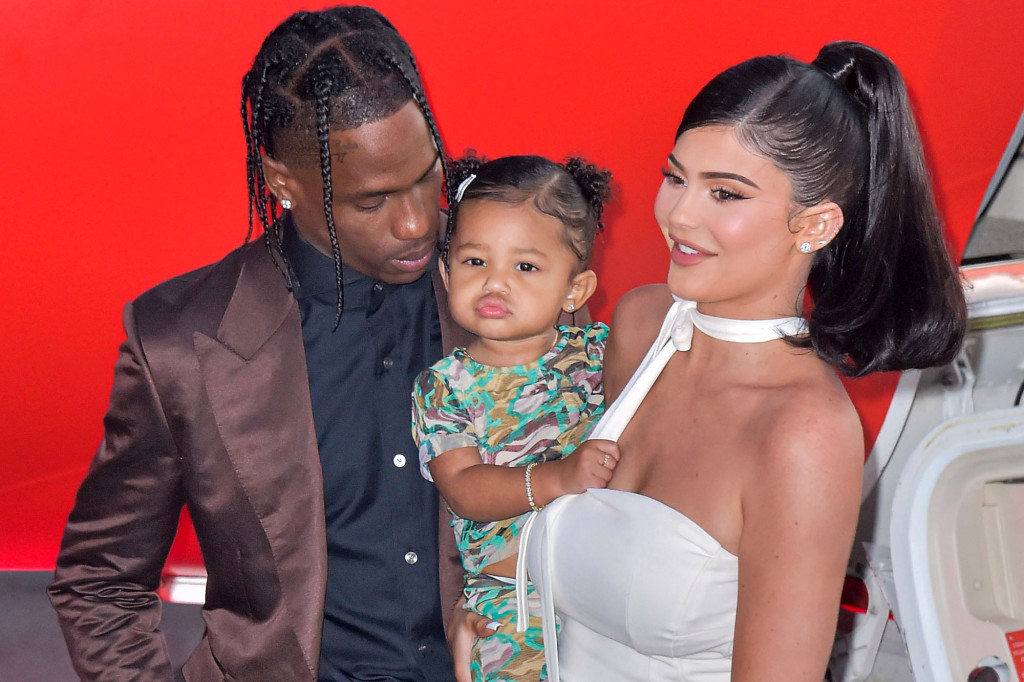 Kylie Jenner hamile, Travis Scott ile 2. bebeklerini bekliyor!