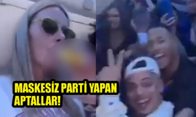 Uçakta maskesiz parti yaptılar Justin Trudeau ise parti yapanlara sorumsuz aptalla dedi!