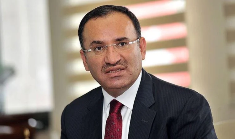 Ak partili Bekir Bozdağ: Erdoğan'ın adaylığı önünde bir engel yok, 2023'te ikinci adaylığı olacak