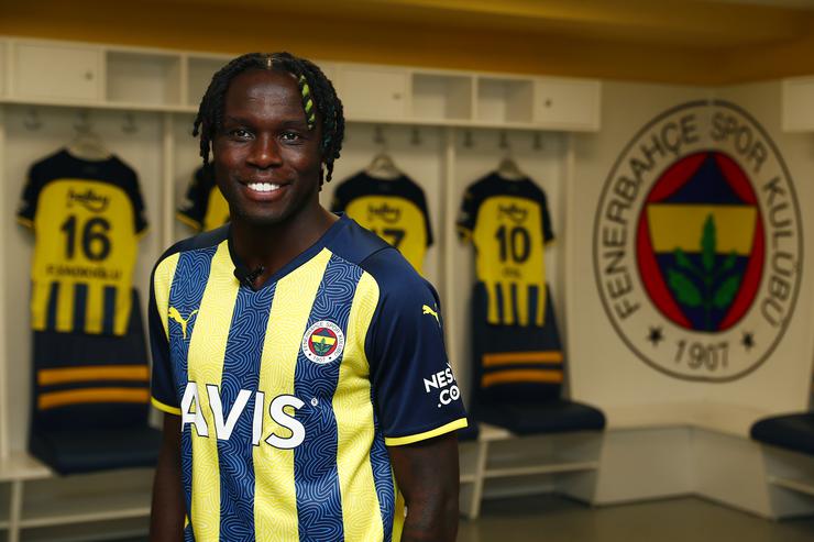 Fenerbahçe, Bruma'yı transfer etti, imzalar atıldı