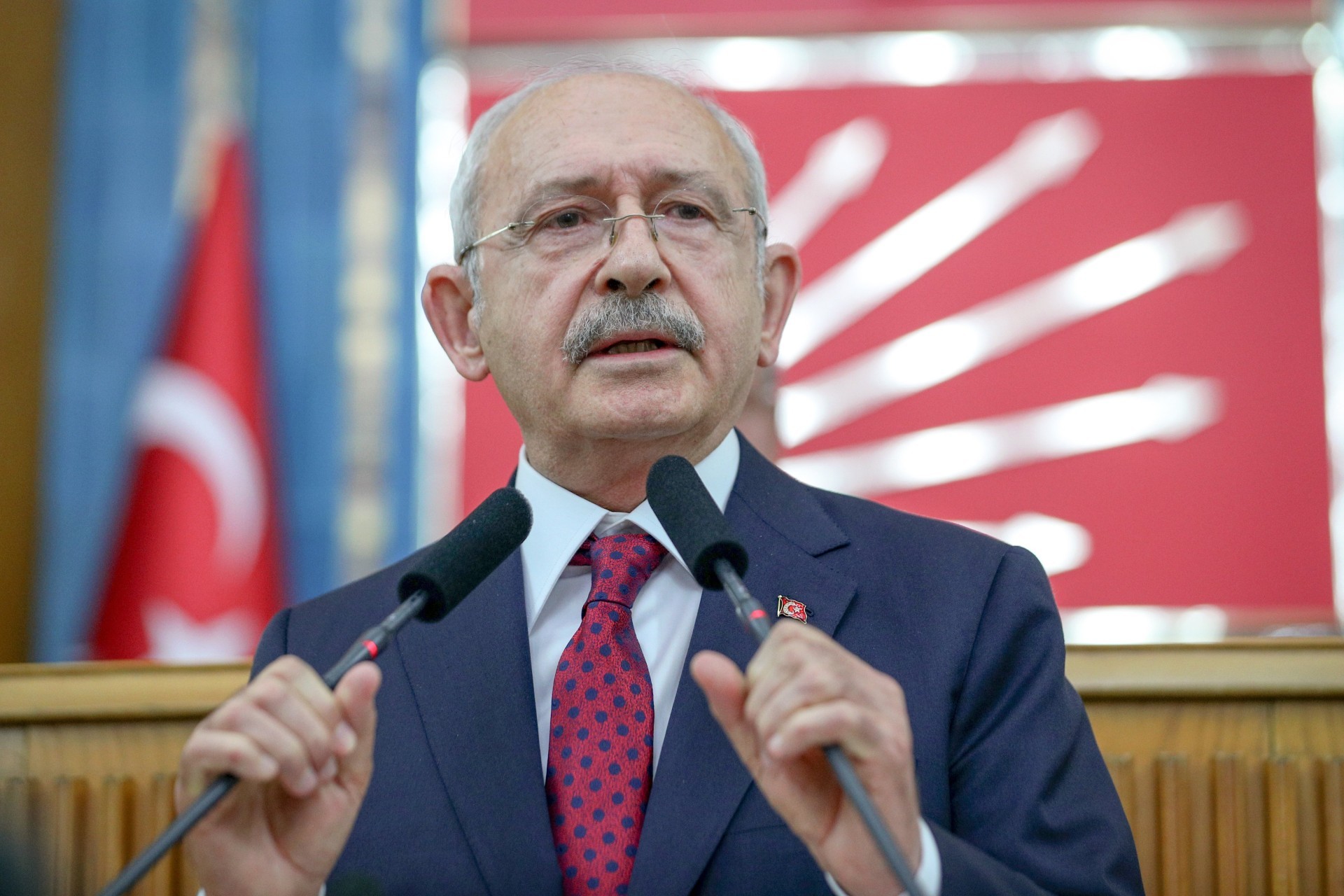 Kemal Kılıçdaroğlu: TUİK enflasyonu eksik gösterdiğin 'de ne oluyor, Çalışan maaşı az, emekliye maaş az veriliyor!