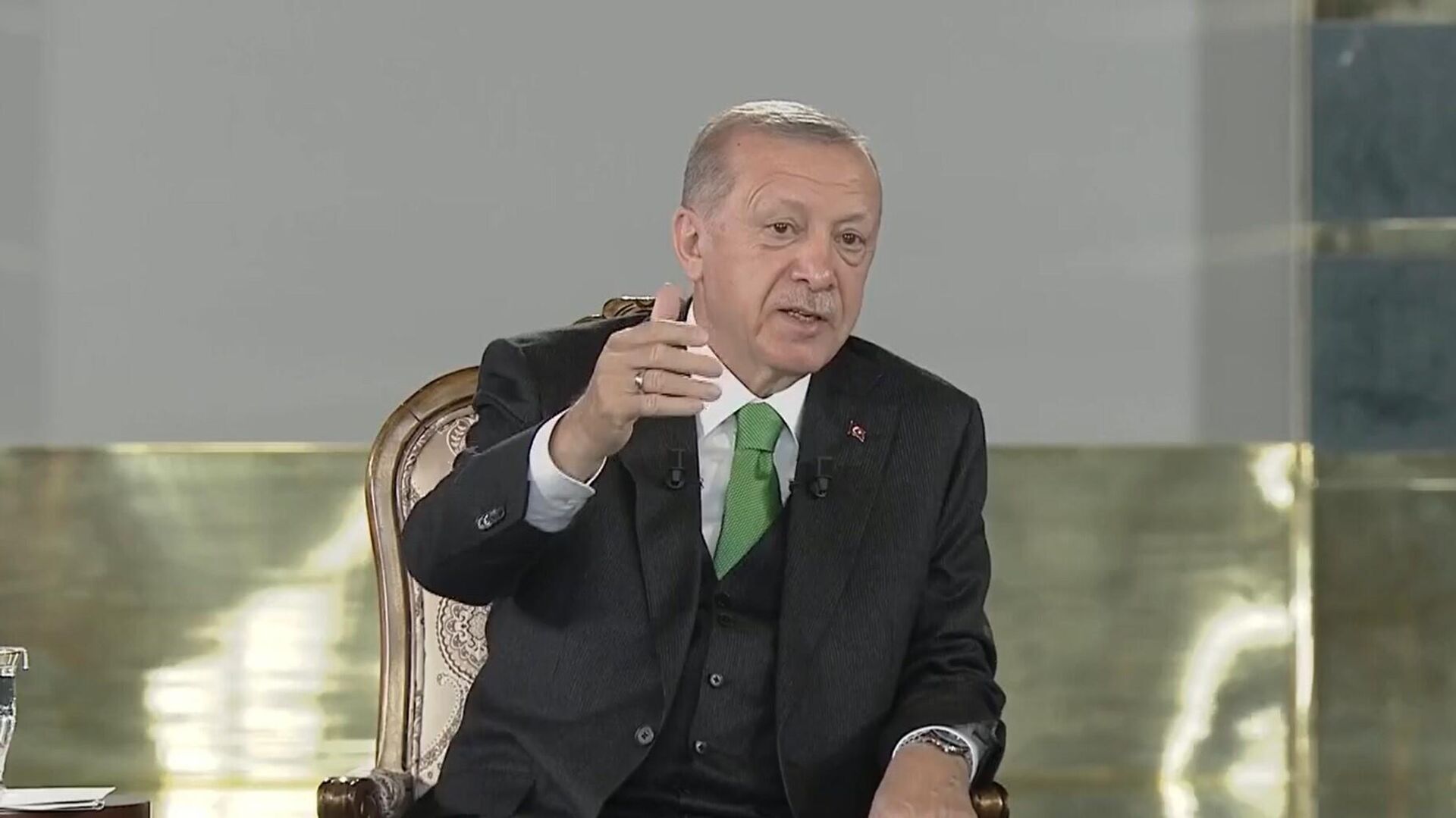 Recep Tayyip Erdoğan: Caminin içini pislediler, bunlar çürük, bunlar sürtük!