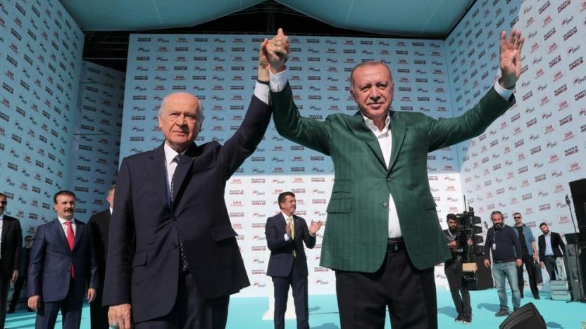 Ak Parti ve MHP sabır istemişti, Dolar ve Euro 17,5 seviyesini geçti