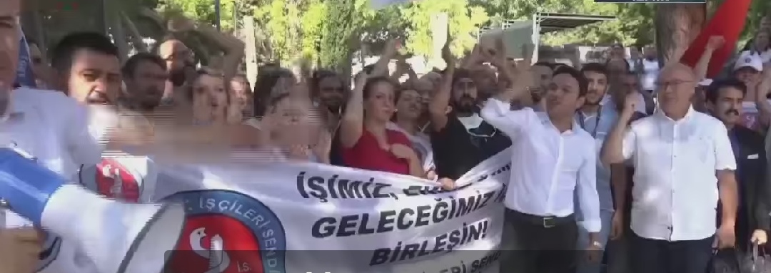 Ege üniversitesi hastanesi maaşları ödemedi! İşçiler eyleme başladı